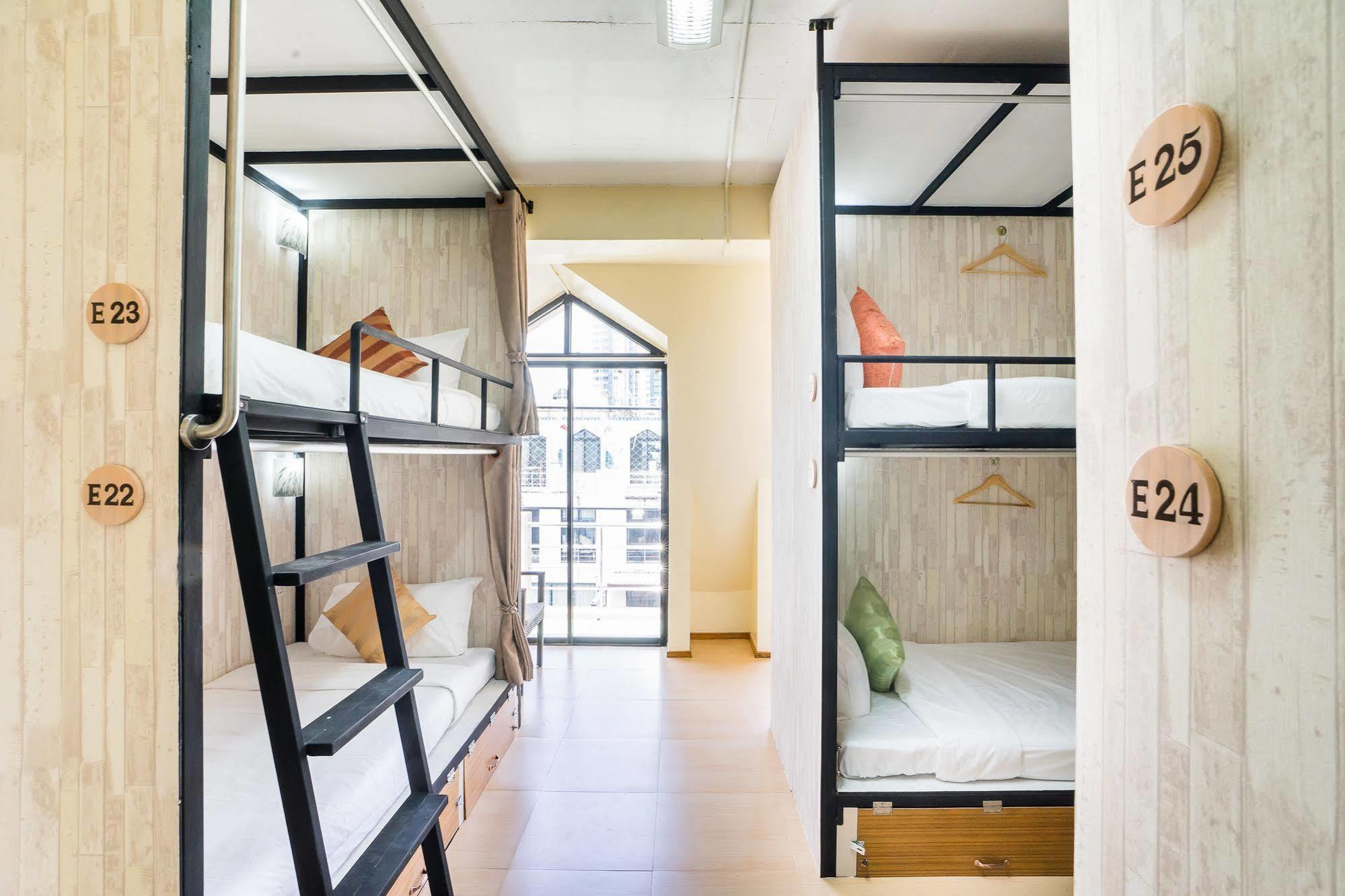 Hostel At Thonglor Bangkok Extérieur photo